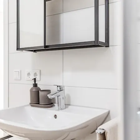 Jama - Stilvoll&modern, Zentral, Uni, Freies Parken, Grosse Gruppen, Wlan Appartement *