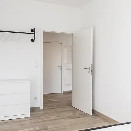 Jama - Stilvoll&modern, Zentral, Uni, Freies Parken, Grosse Gruppen, Wlan Apartman Erlangen