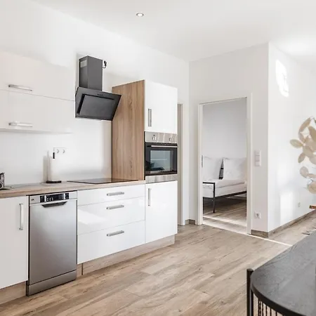 Jama - Stilvoll&modern, Zentral, Uni, Freies Parken, Grosse Gruppen, Wlan Apartment *